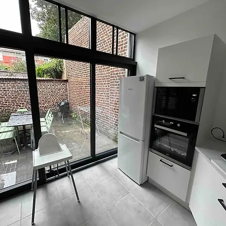 Hébergement de vacances Maison 22 Couchages Prox Gare Et Centre Max 10 *